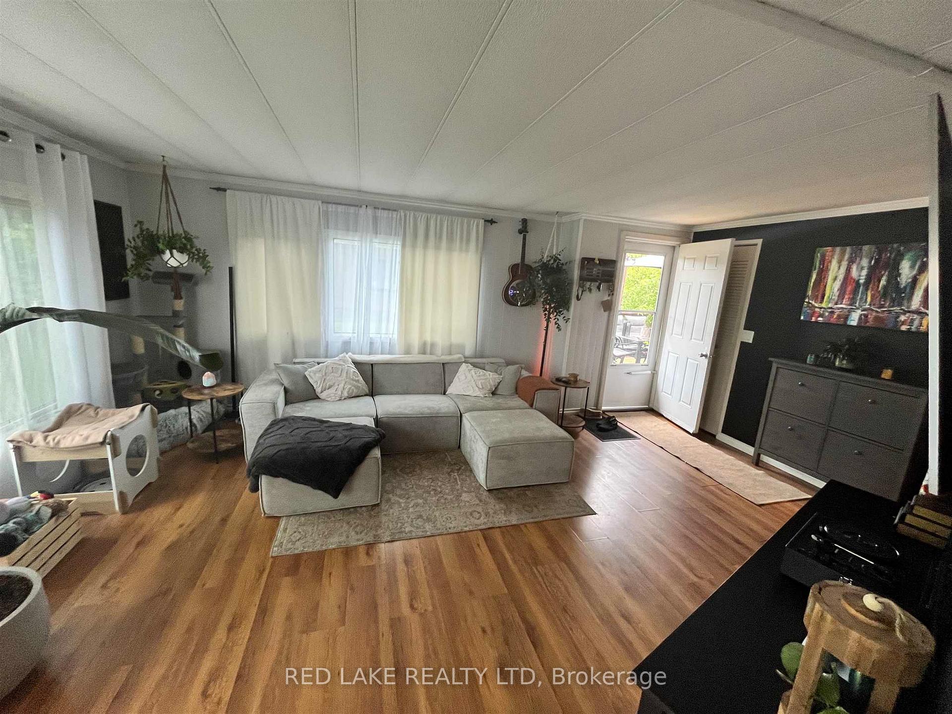 Photo 10 of 38 Berry Drive, Red Lake — HOMEH