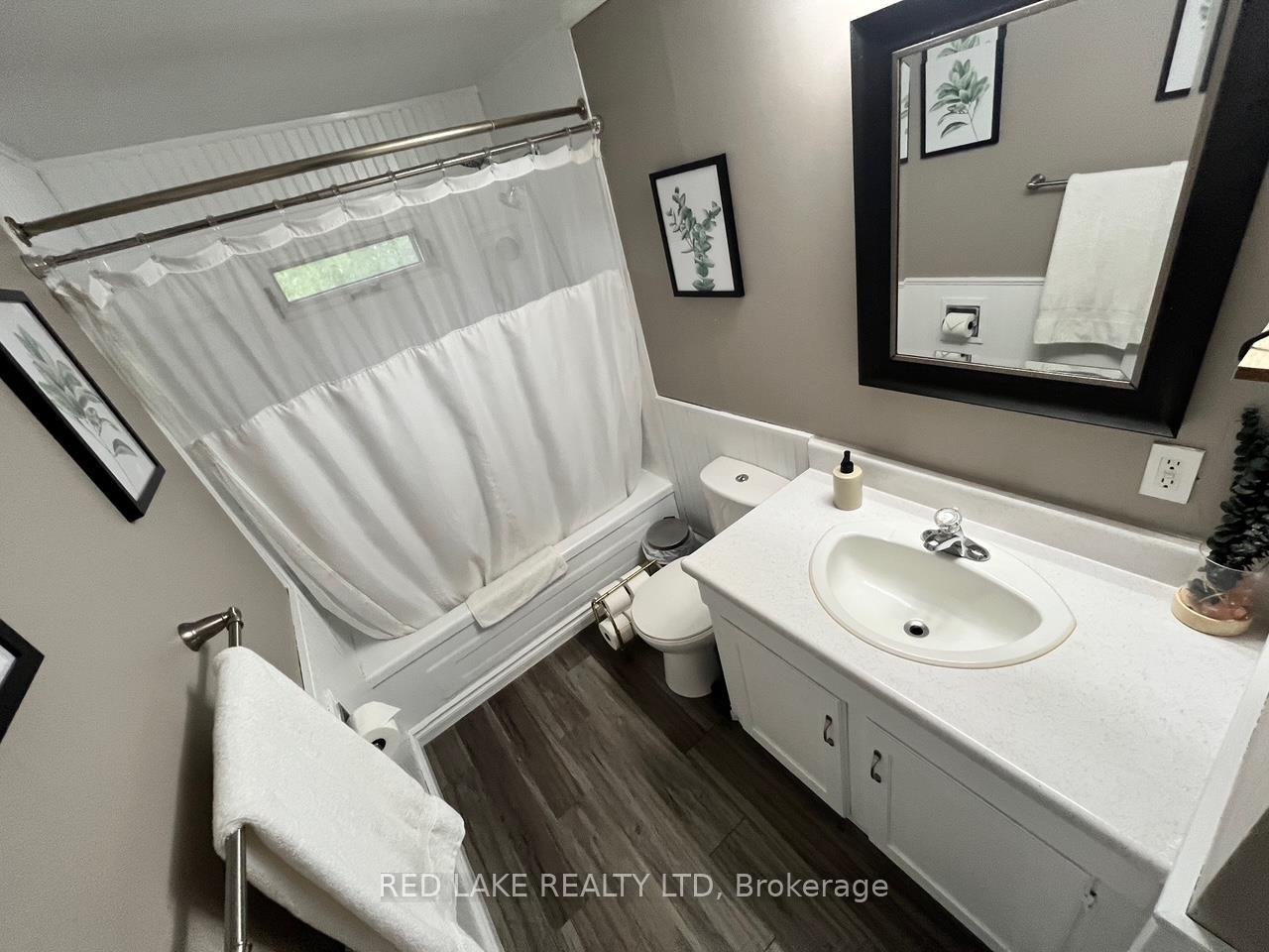 Photo 20 of 38 Berry Drive, Red Lake — HOMEH