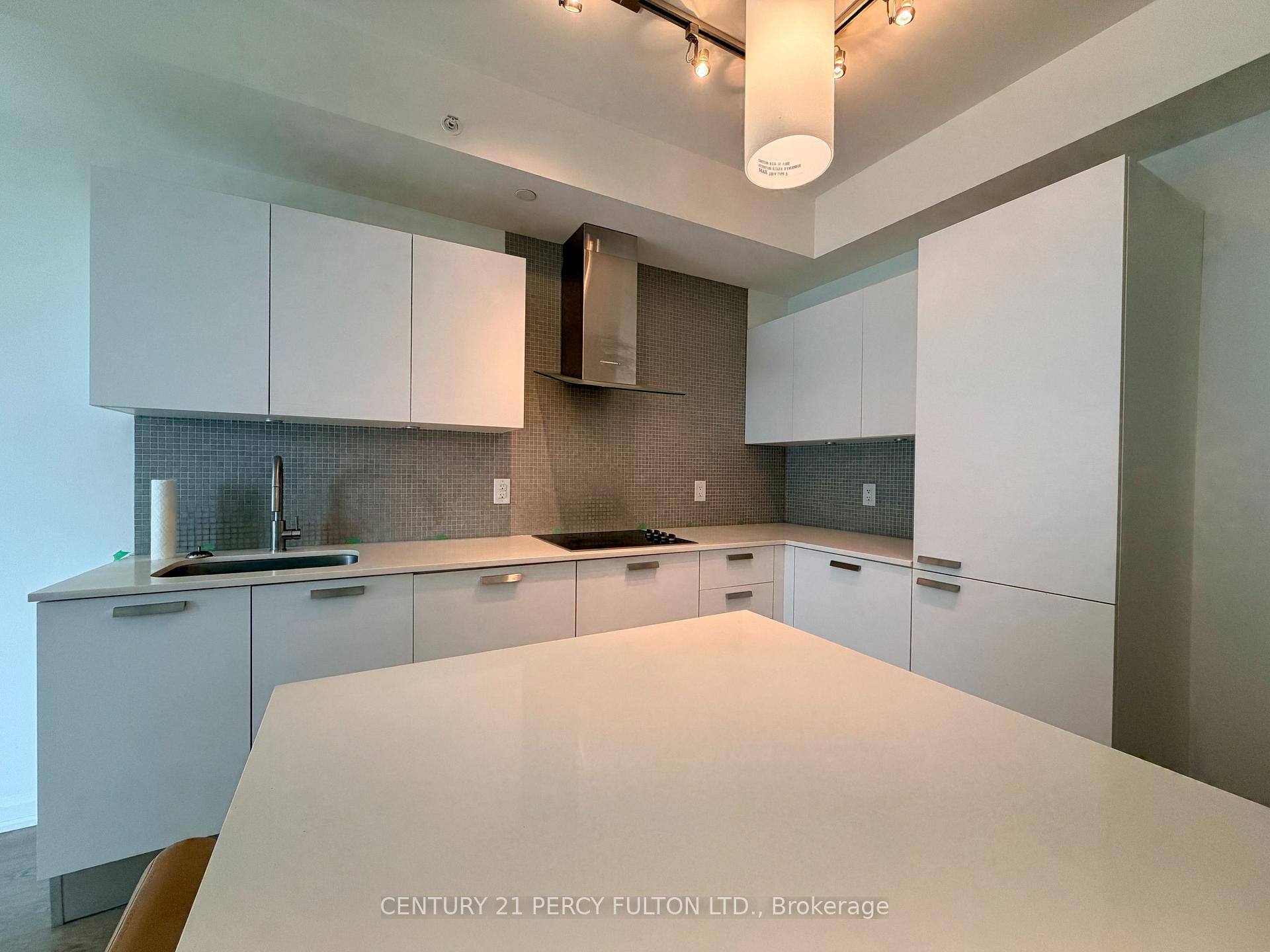 Photo 6 of Unit 705, 9 Bogert Avenue, North York, Lansing-Westgate — HOMEH