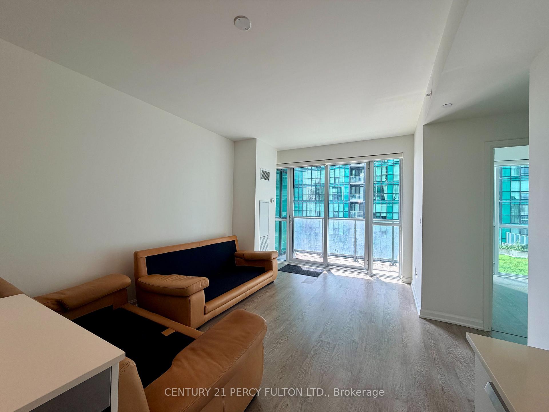 Photo 12 of Unit 705, 9 Bogert Avenue, North York, Lansing-Westgate — HOMEH