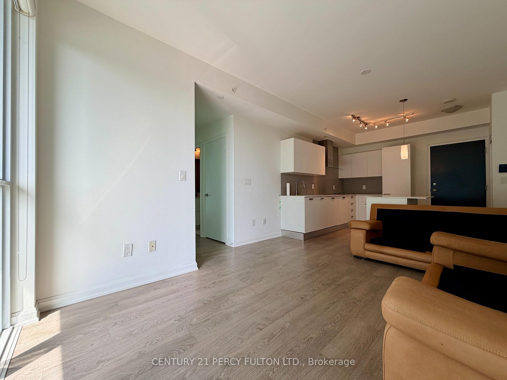 Photo 14 of Unit 705, 9 Bogert Avenue, North York, Lansing-Westgate — HOMEH