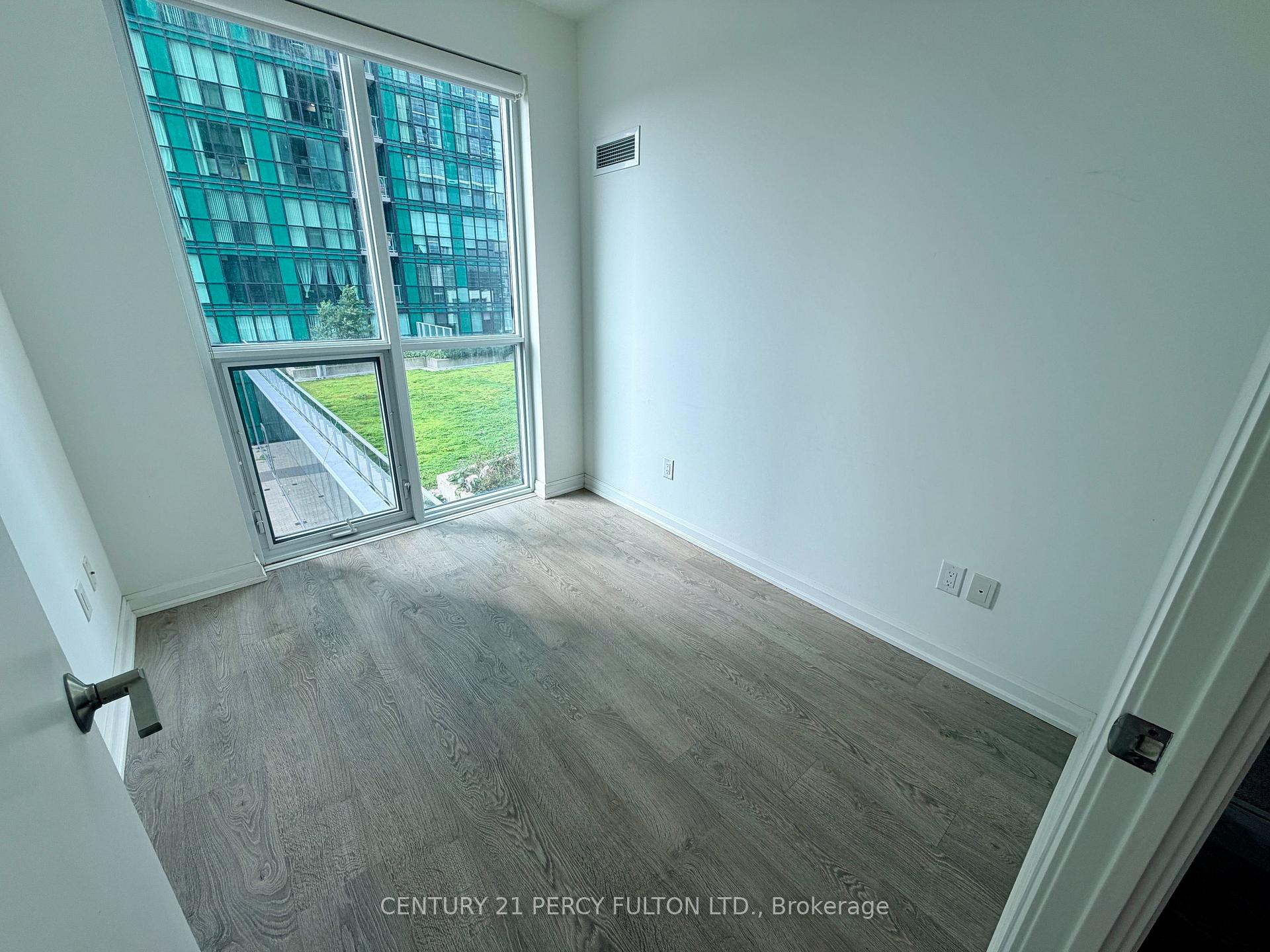 Photo 23 of Unit 705, 9 Bogert Avenue, North York, Lansing-Westgate — HOMEH