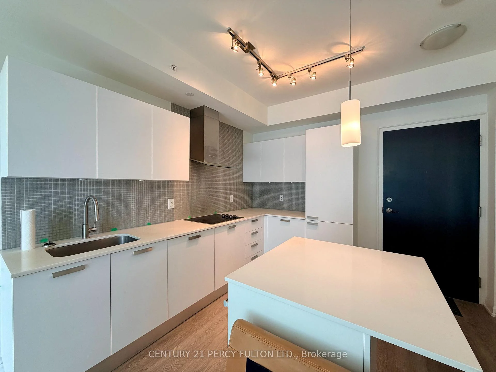 Photo 9 of Unit 705, 9 Bogert Avenue, North York, Lansing-Westgate — HOMEH