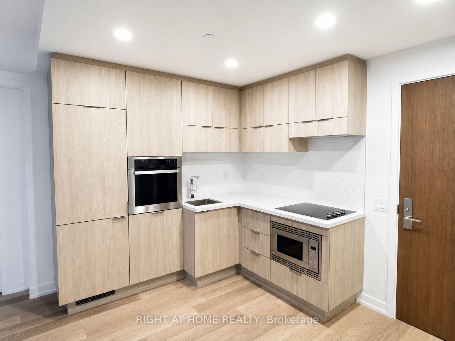 Photo 9 of Unit 3206, 39 Roehampton Avenue, Toronto, Mount Pleasant West — HOMEH