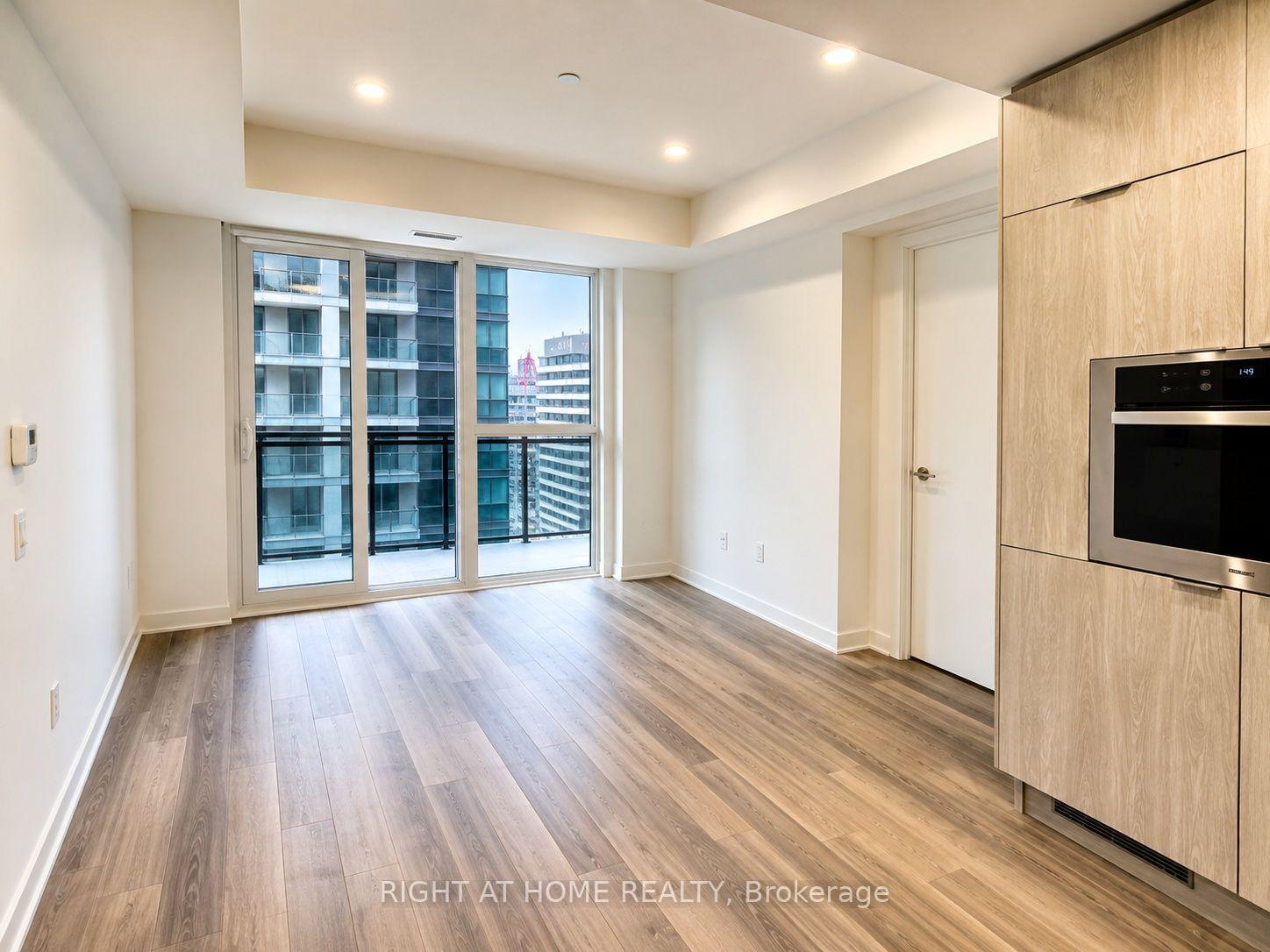 Photo 10 of Unit 3206, 39 Roehampton Avenue, Toronto, Mount Pleasant West — HOMEH
