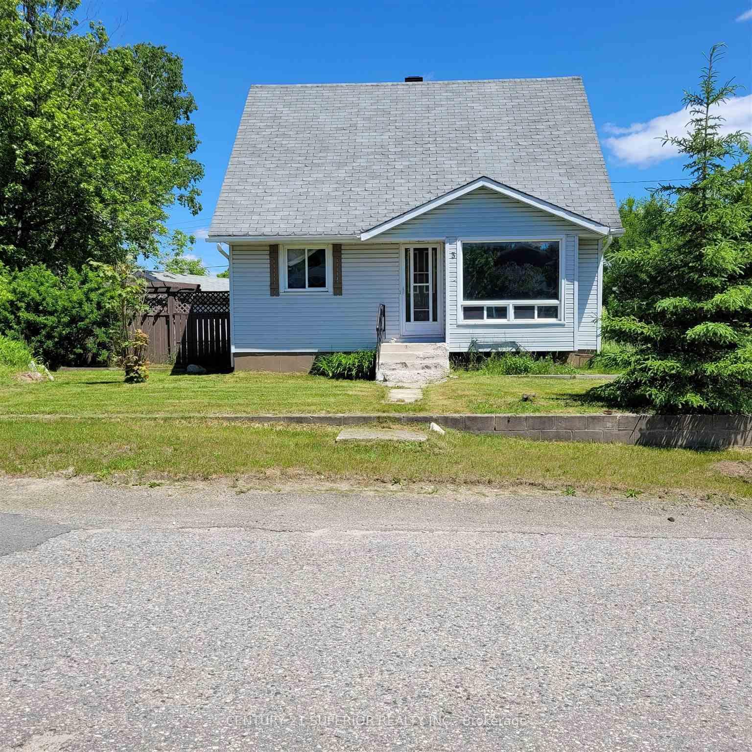 Photo 1 of 3 Mona Drive, Manitouwadge — HOMEH