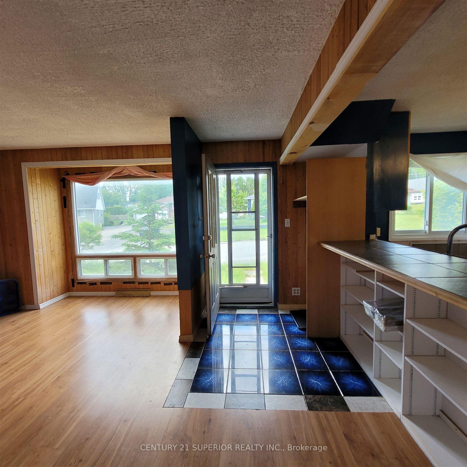Photo 5 of 3 Mona Drive, Manitouwadge — HOMEH