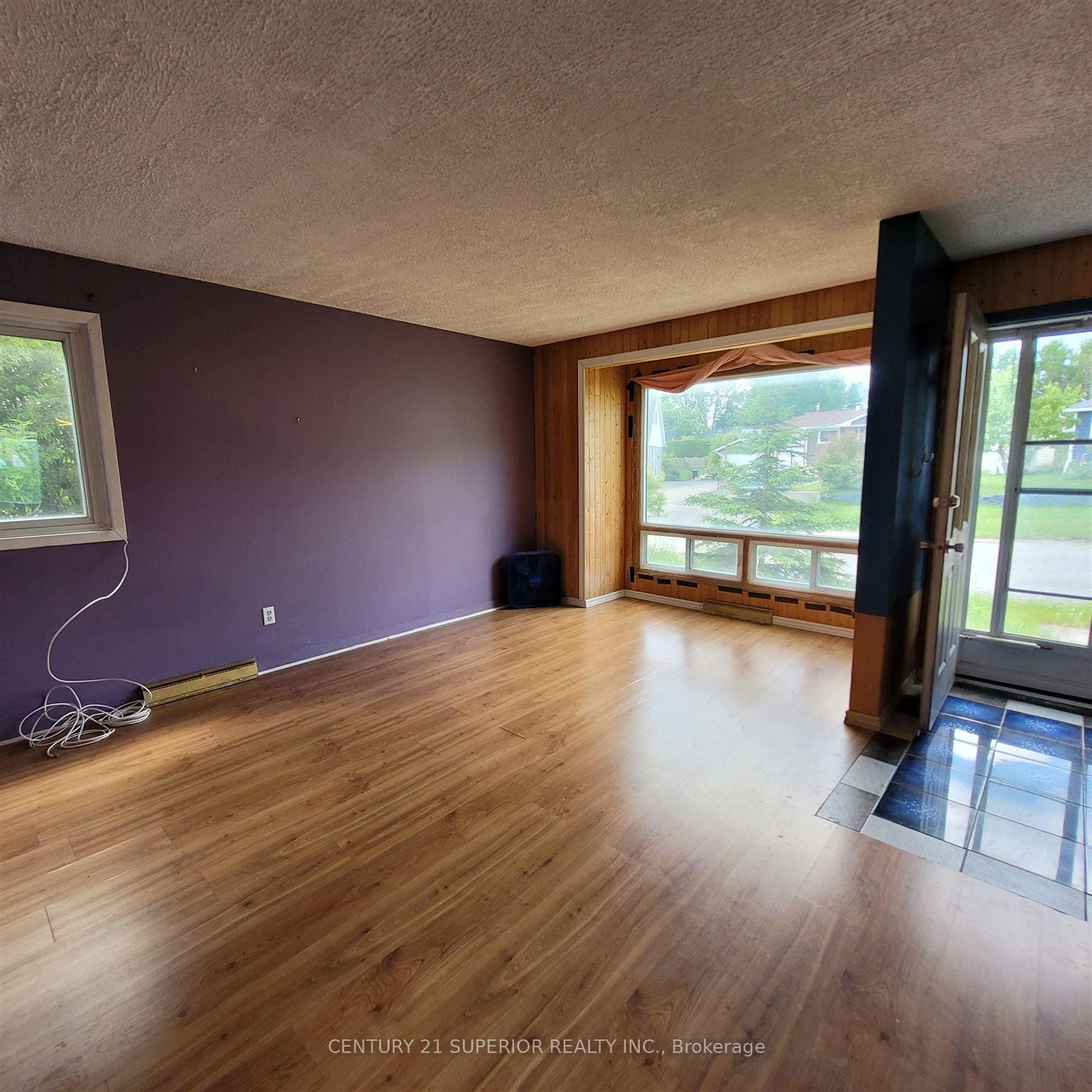 Photo 6 of 3 Mona Drive, Manitouwadge — HOMEH