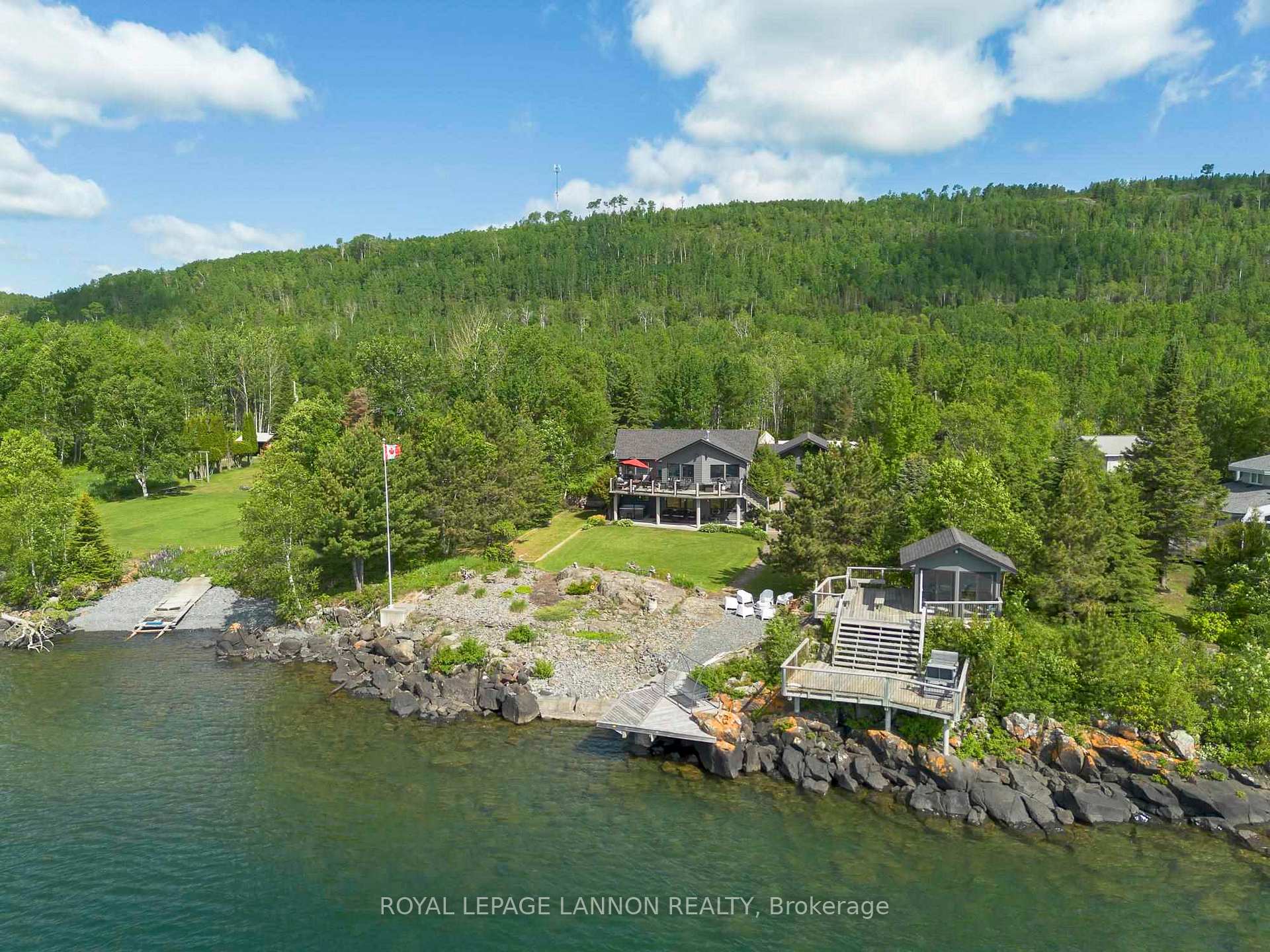 Photo 2 of 100 Island Avenue, Neebing, Blake — HOMEH