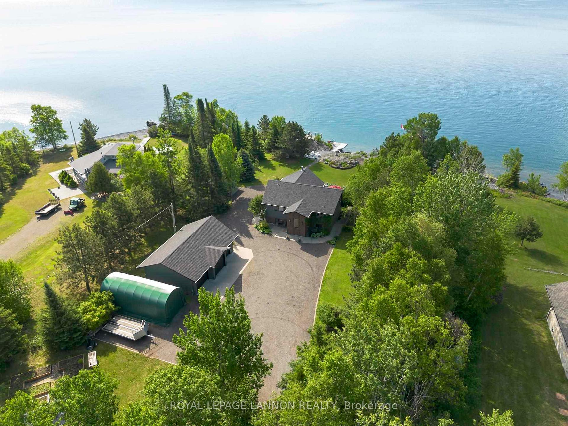 Photo 5 of 100 Island Avenue, Neebing, Blake — HOMEH