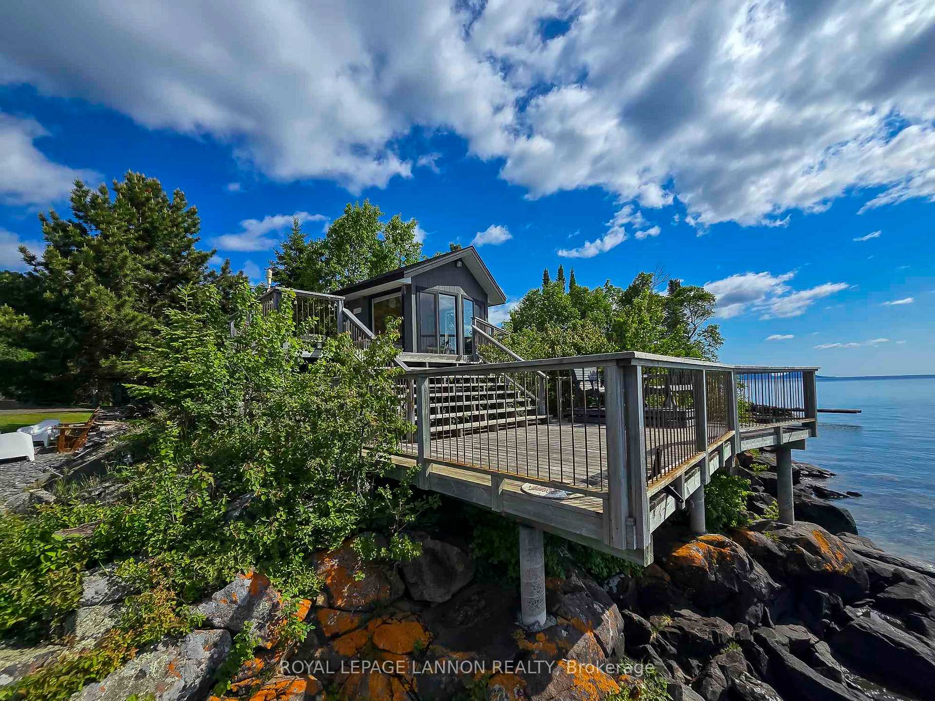 Photo 7 of 100 Island Avenue, Neebing, Blake — HOMEH