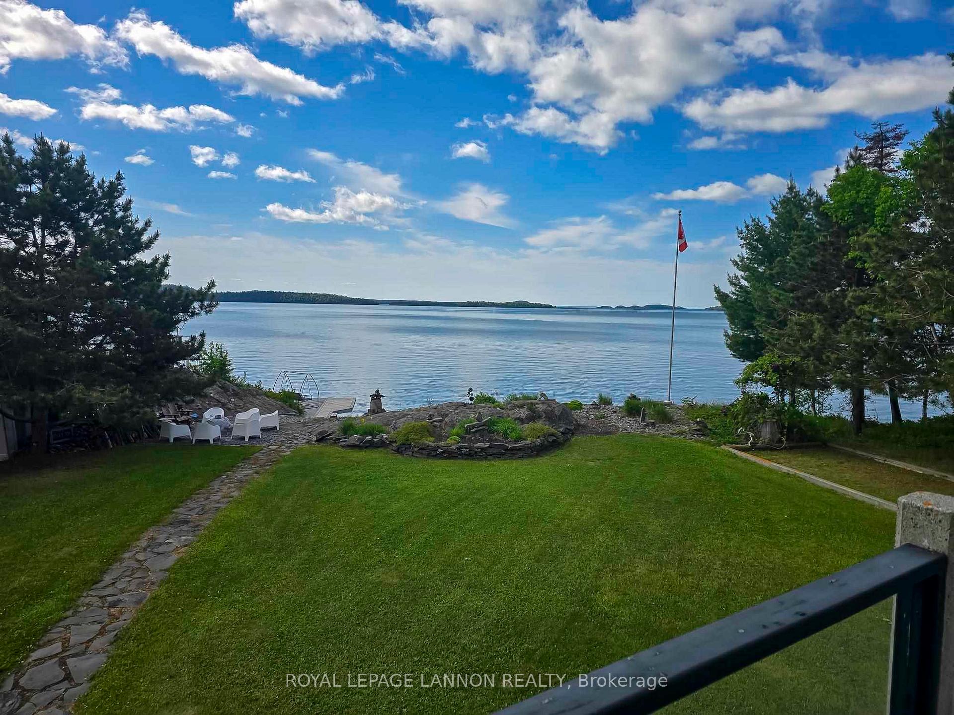 Photo 10 of 100 Island Avenue, Neebing, Blake — HOMEH
