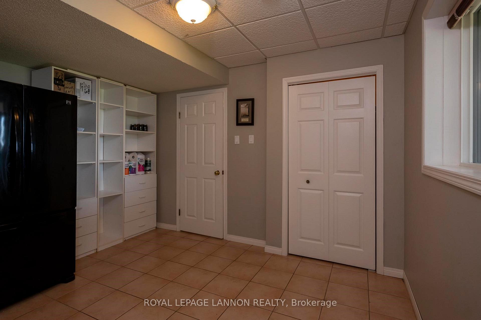 Photo 29 of 100 Island Avenue, Neebing, Blake — HOMEH