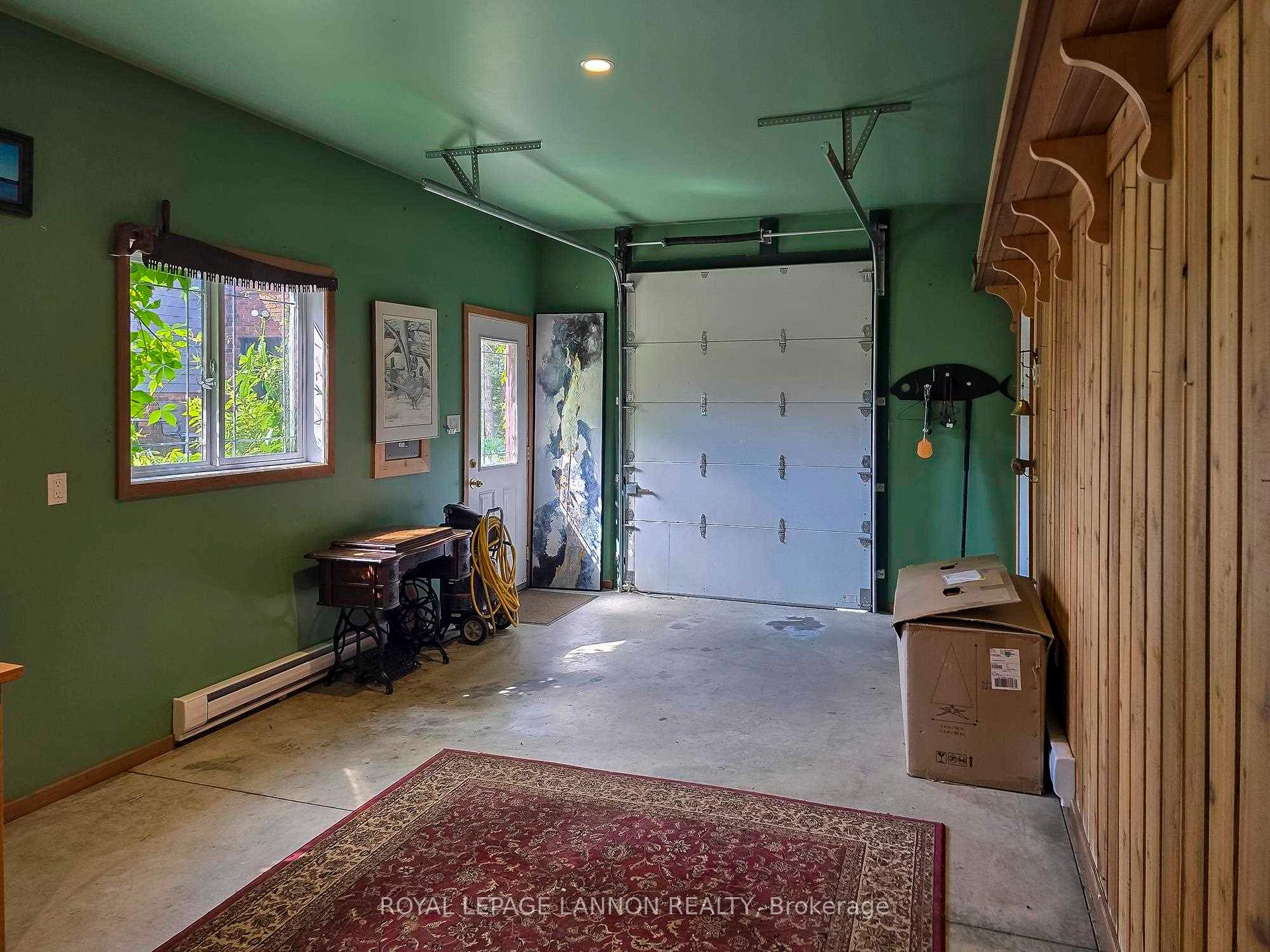 Photo 34 of 100 Island Avenue, Neebing, Blake — HOMEH