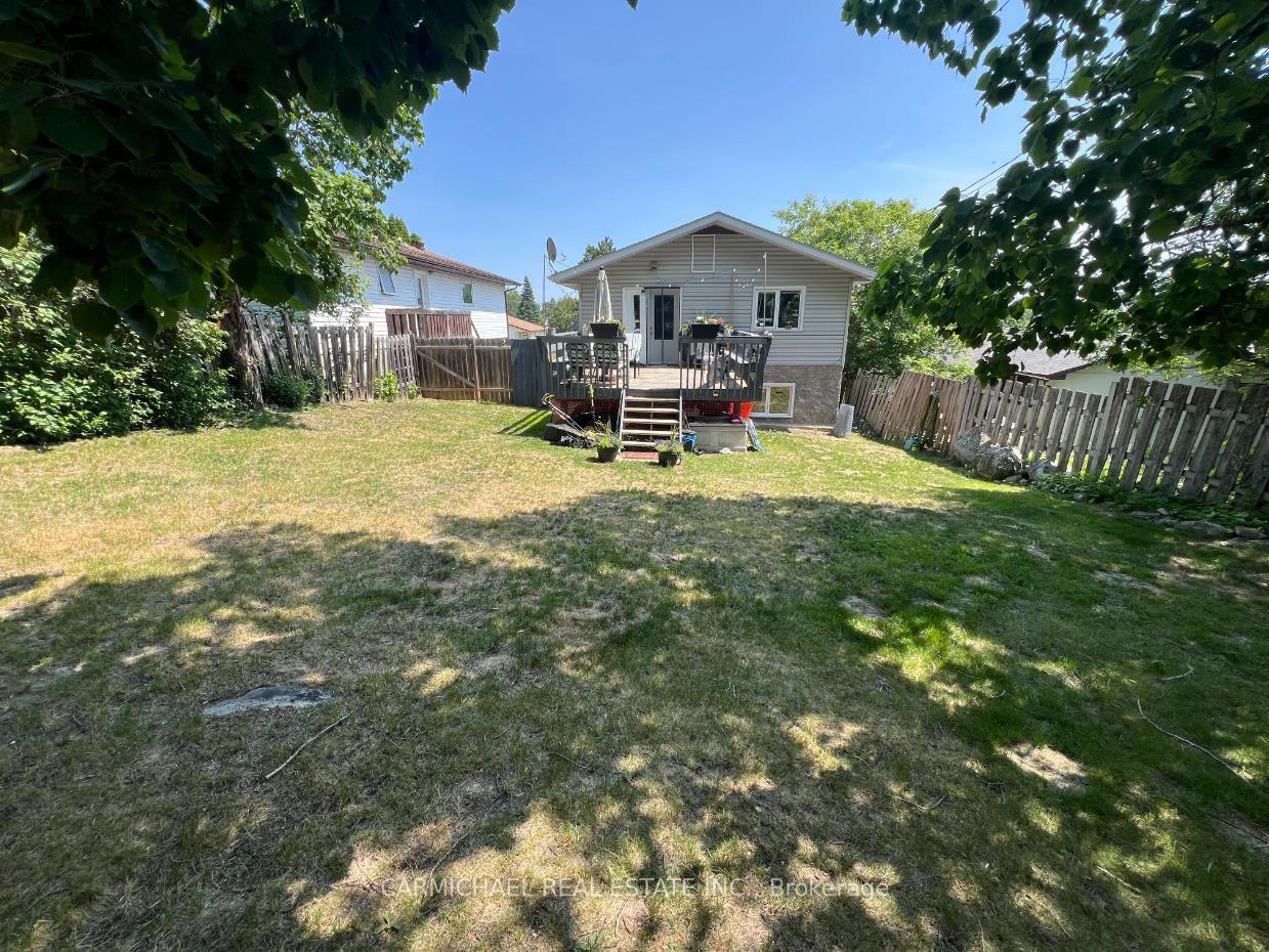Photo 7 of 118 Minto Crescent, Kenora, Amethyst — HOMEH