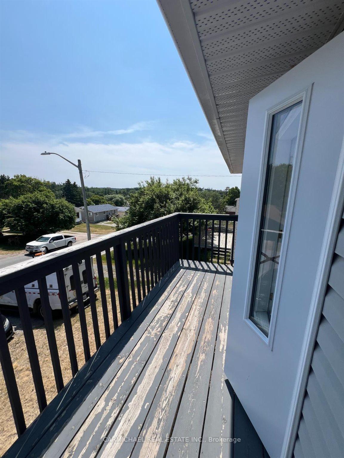 Photo 23 of 118 Minto Crescent, Kenora, Amethyst — HOMEH