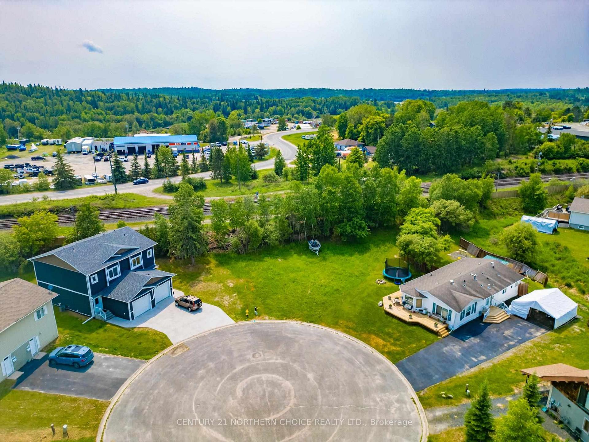 Photo 1 of 14 Sunrise Place, Kenora, Evergreen — HOMEH