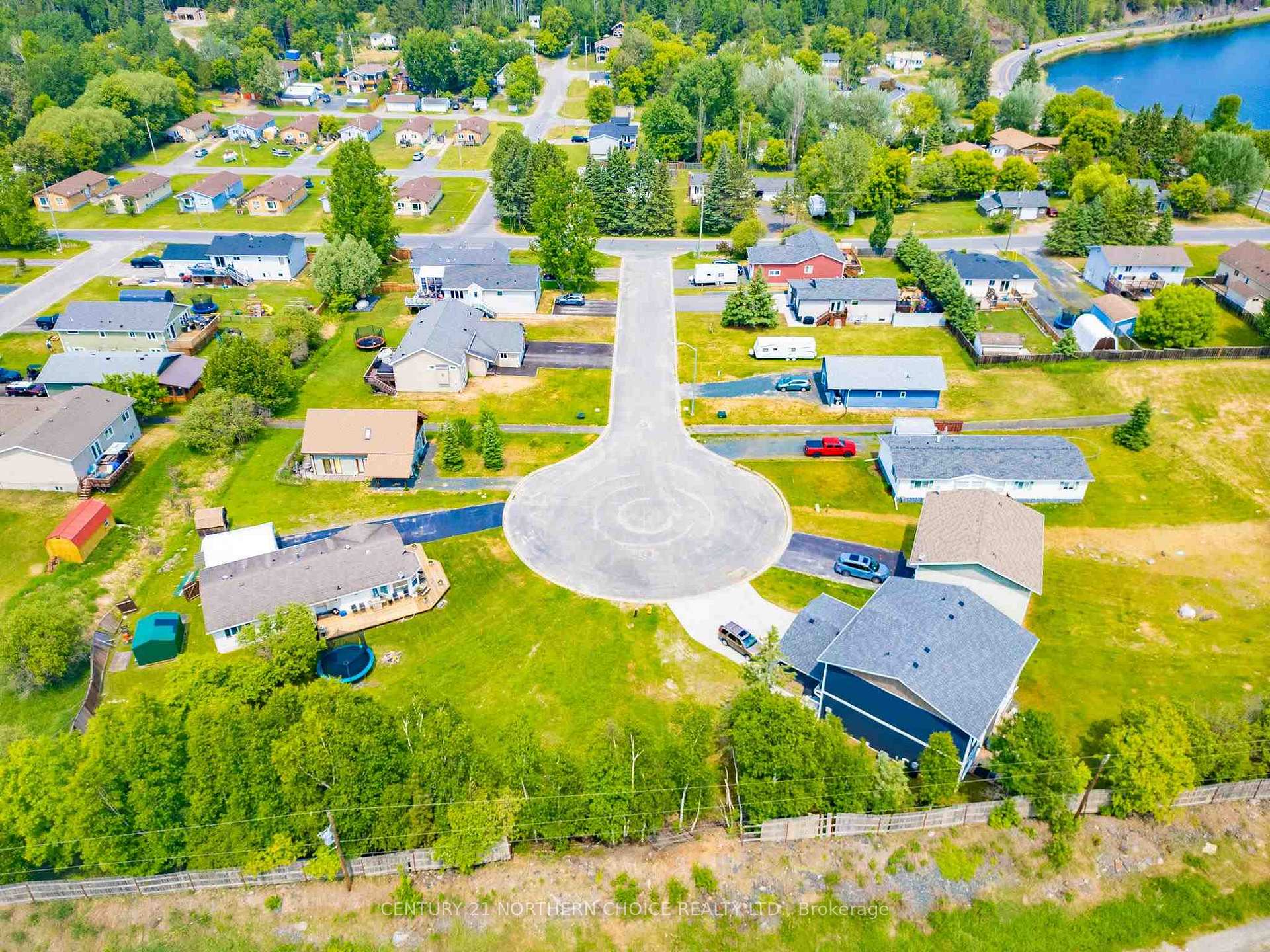 Photo 6 of 14 Sunrise Place, Kenora, Evergreen — HOMEH