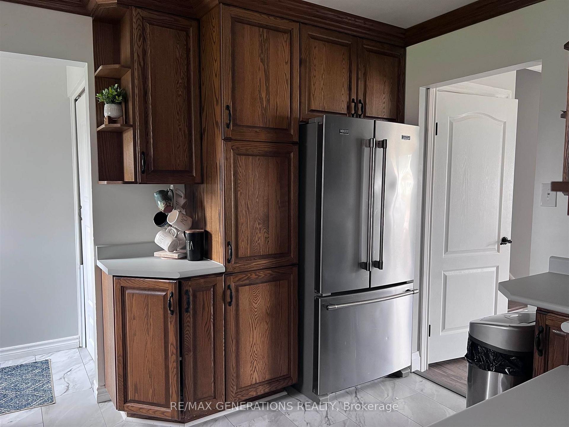Photo 9 of 49 Bastedo Crescent, Marathon — HOMEH