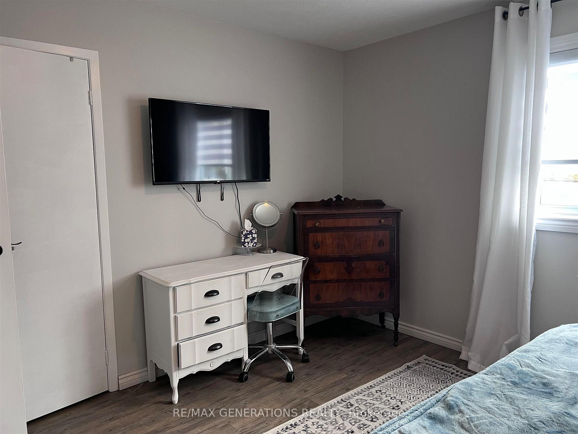 Photo 12 of 49 Bastedo Crescent, Marathon — HOMEH
