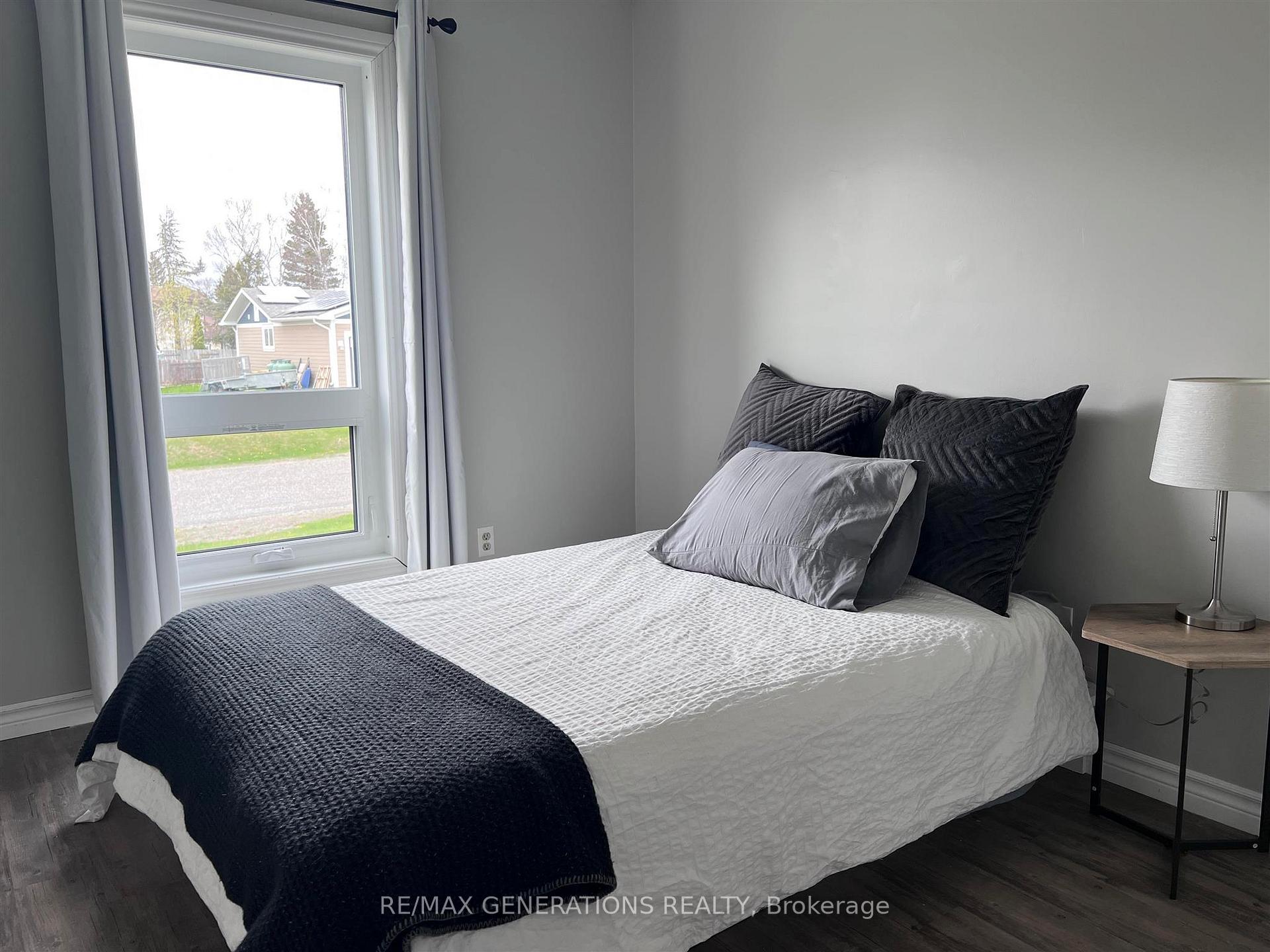 Photo 16 of 49 Bastedo Crescent, Marathon — HOMEH