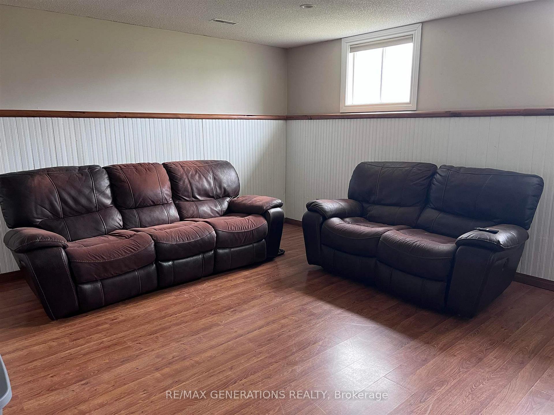 Photo 18 of 49 Bastedo Crescent, Marathon — HOMEH