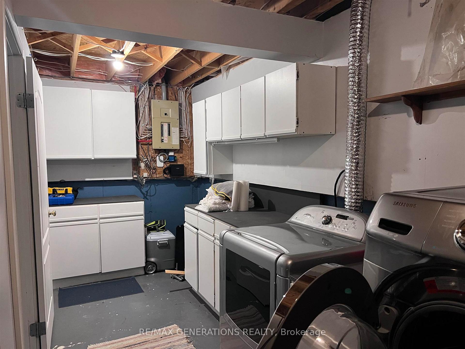 Photo 24 of 49 Bastedo Crescent, Marathon — HOMEH