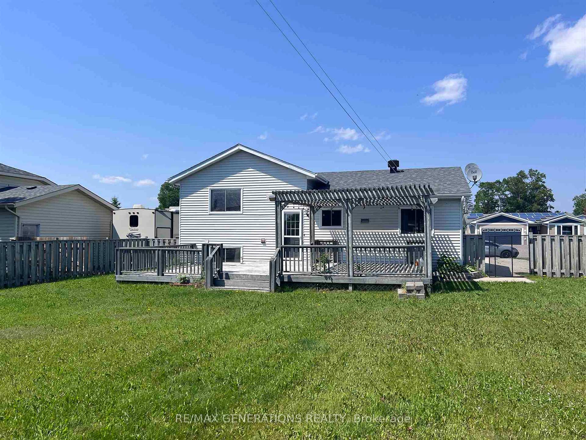 Photo 38 of 49 Bastedo Crescent, Marathon — HOMEH