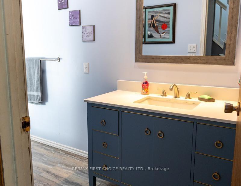 Photo 13 of 211 Third Avenue NE, Greenstone — HOMEH
