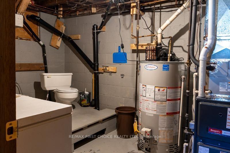 Photo 28 of 211 Third Avenue NE, Greenstone — HOMEH