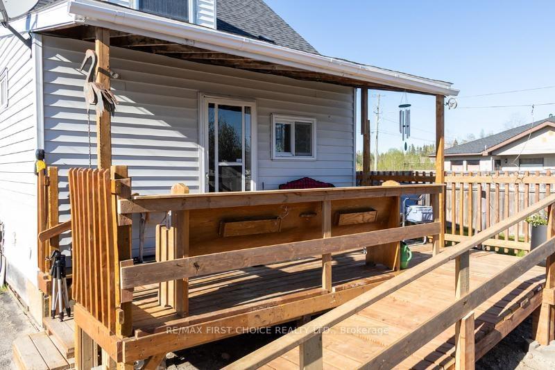 Photo 32 of 211 Third Avenue NE, Greenstone — HOMEH