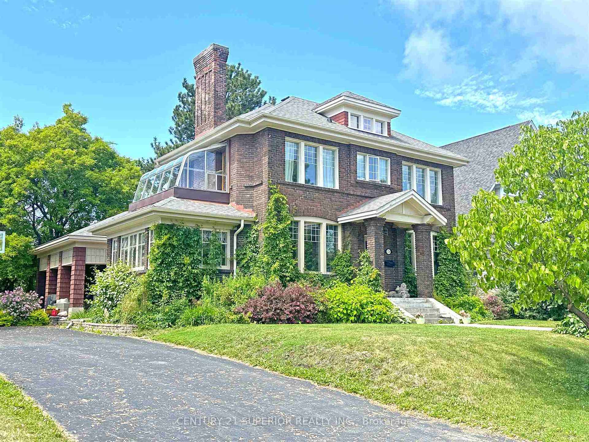 Front of 124 Summit Ave