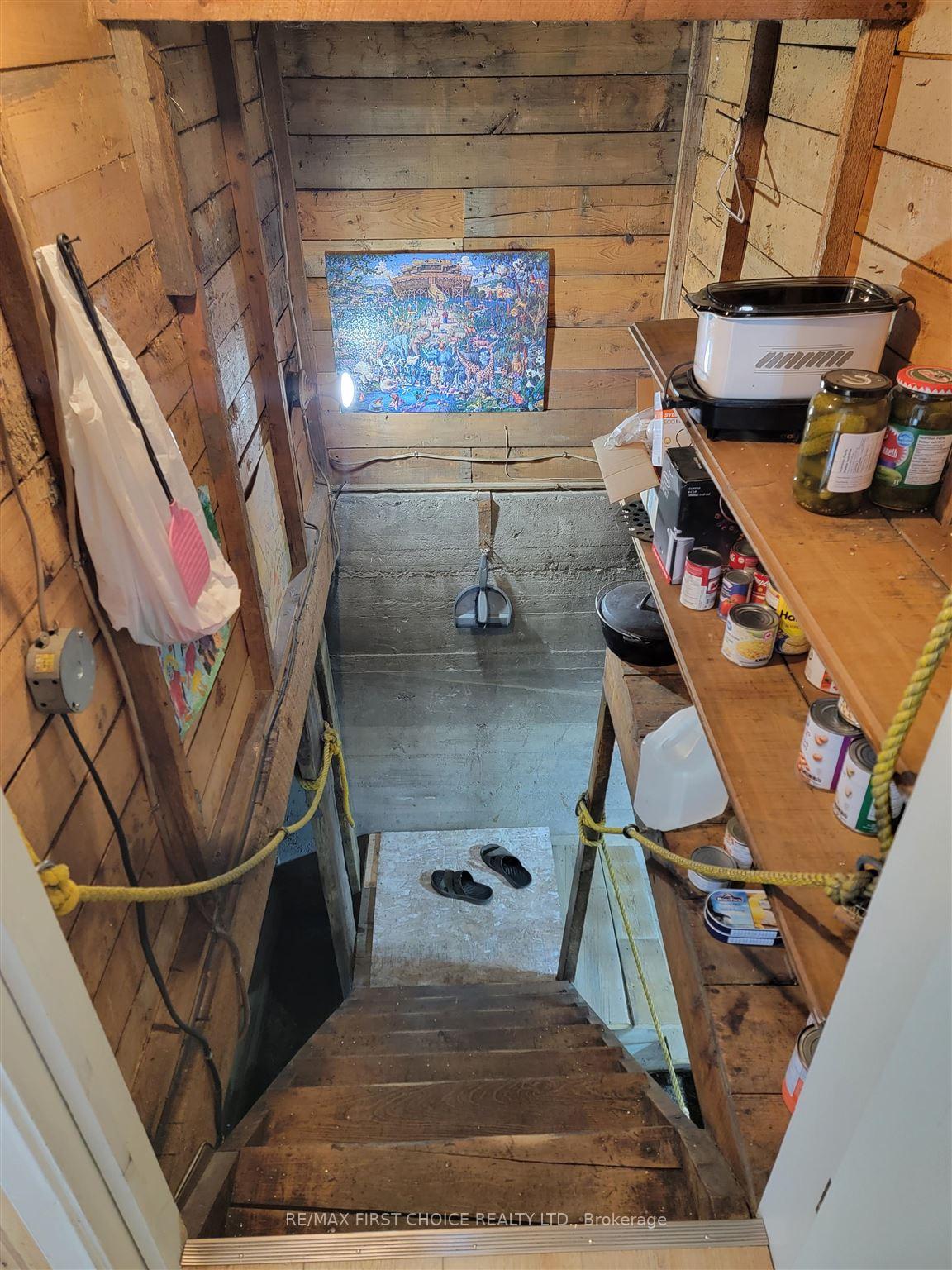 Photo 18 of 870 McDiarmid Road, Emo — HOMEH
