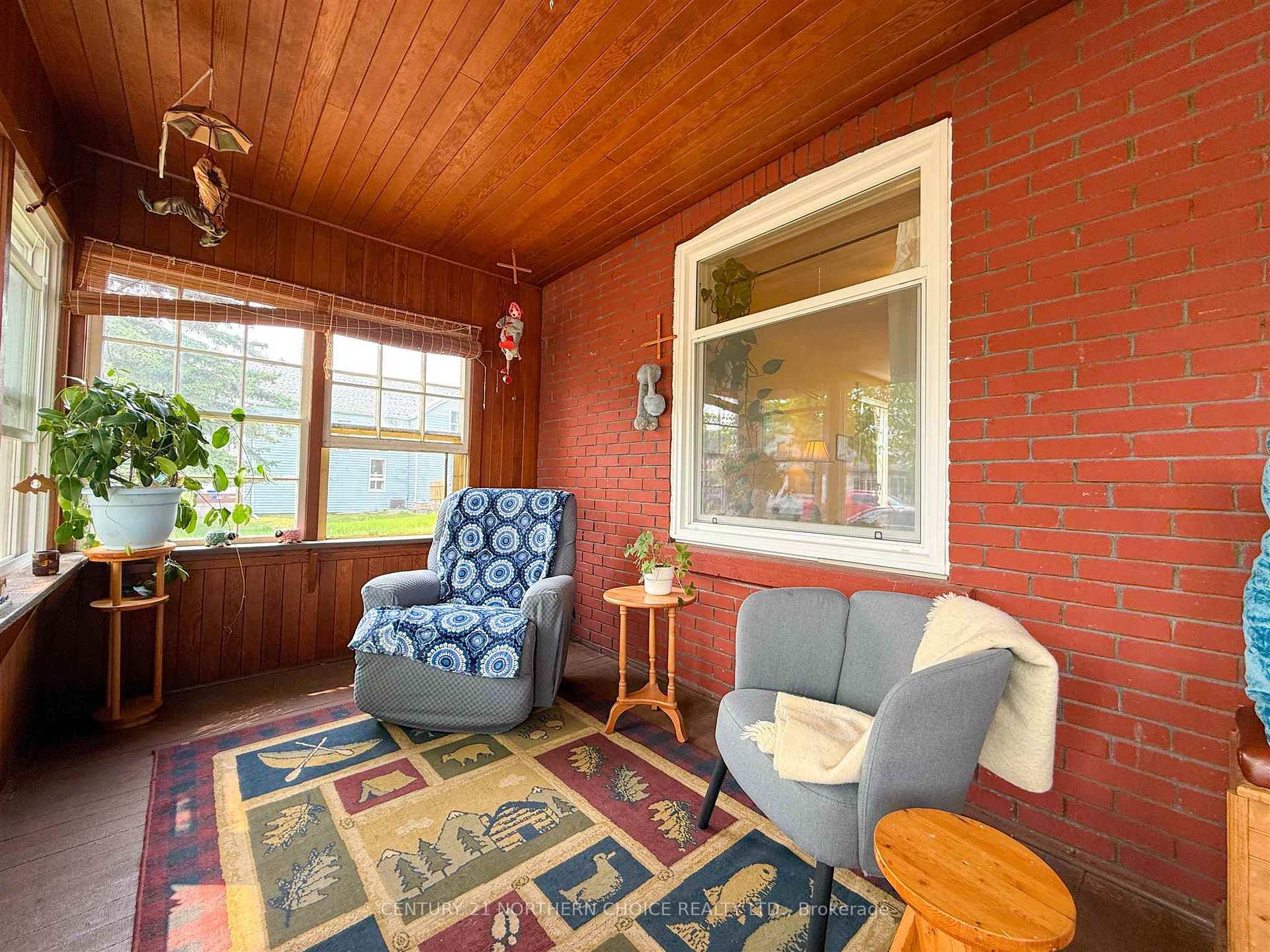 Photo 3 of 834 First Street South, Kenora, Central — HOMEH