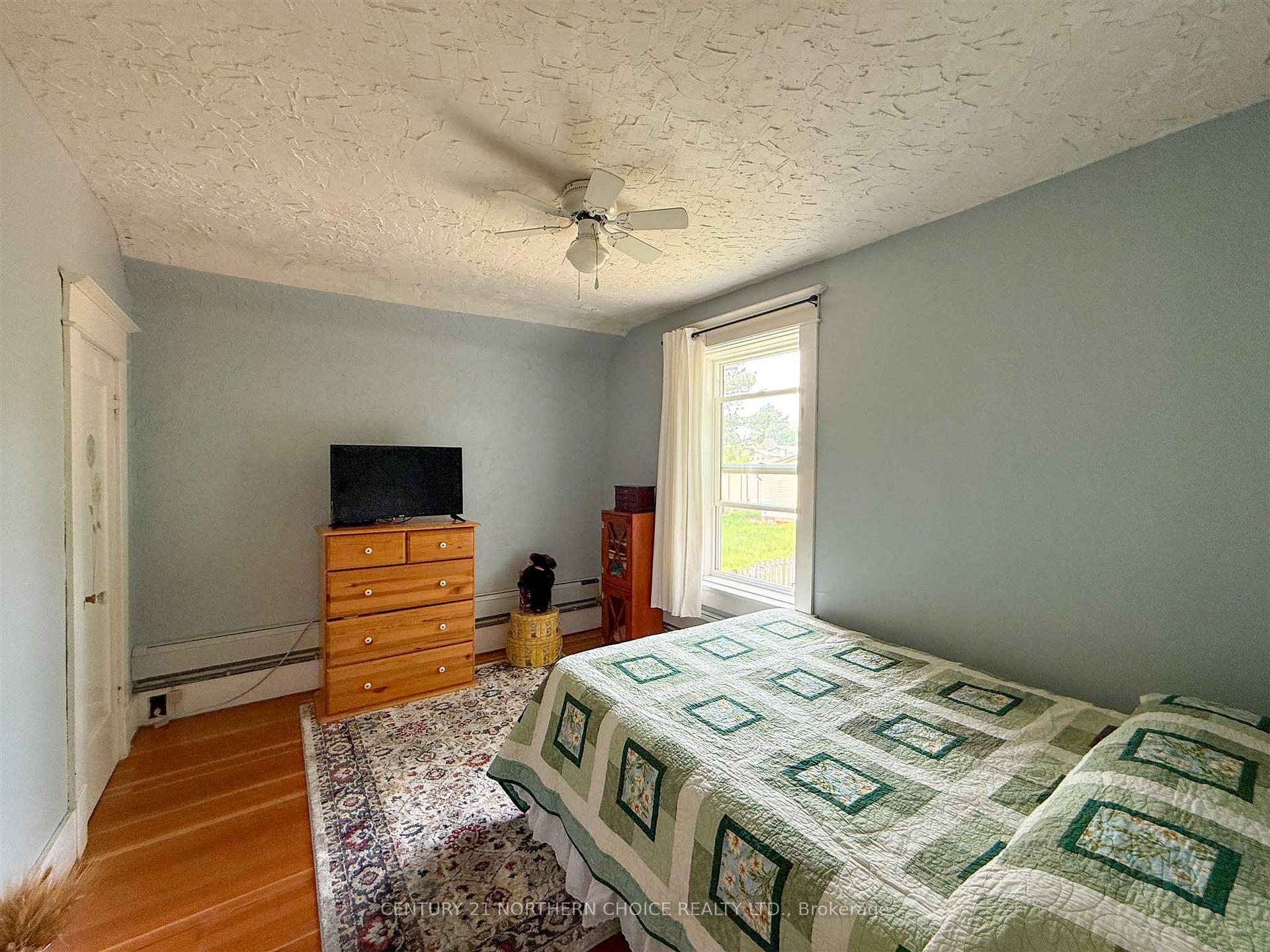 Photo 21 of 834 First Street South, Kenora, Central — HOMEH