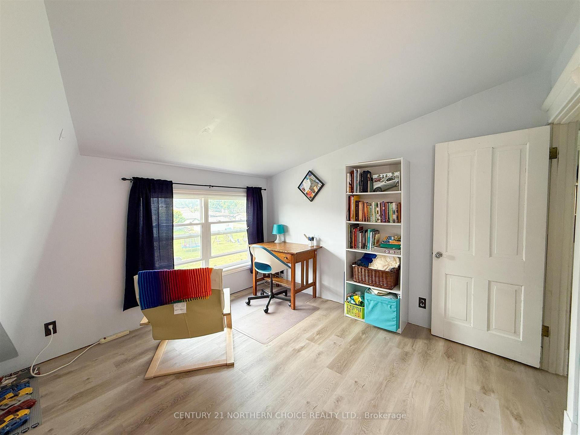Photo 30 of 834 First Street South, Kenora, Central — HOMEH