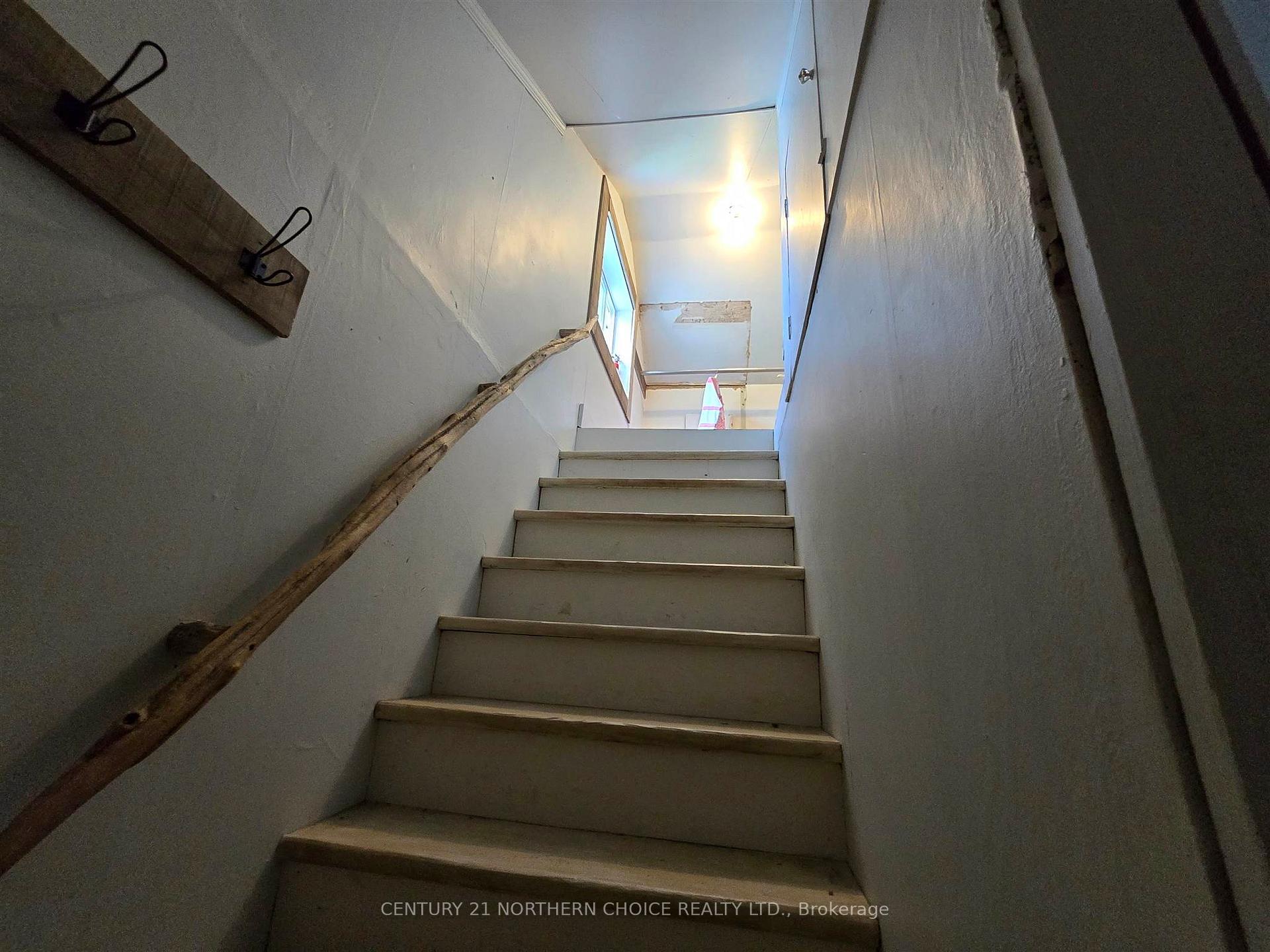 Photo 11 of 4 Gerald Street, Kenora, Evergreen — HOMEH