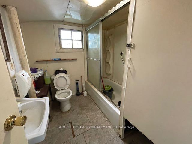 Photo 8 of 236 Florence Street, Dryden, Hillcrest — HOMEH