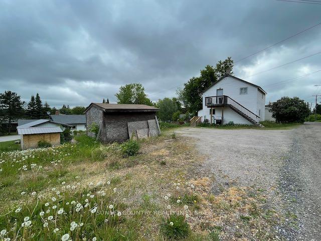Photo 17 of 236 Florence Street, Dryden, Hillcrest — HOMEH