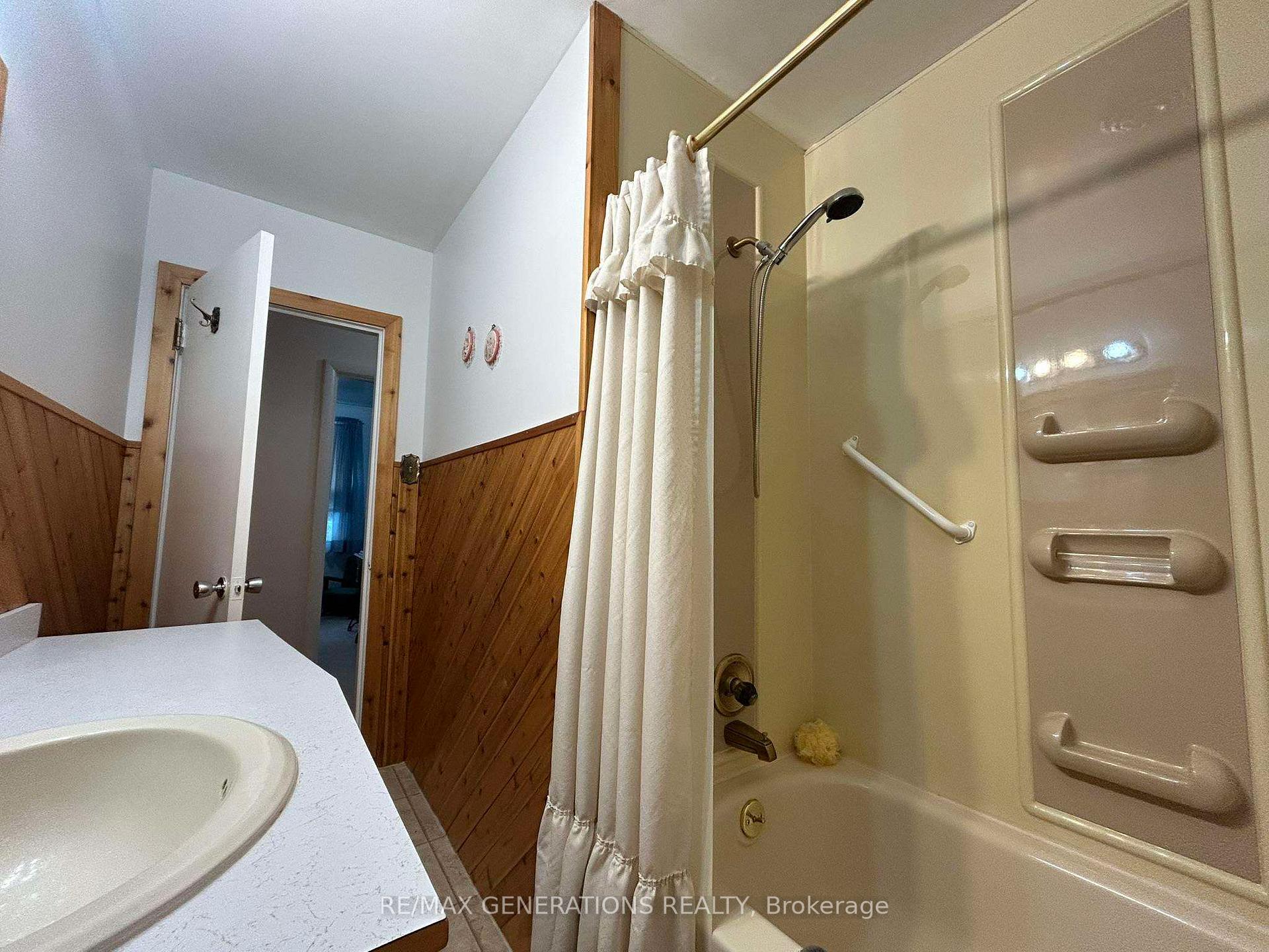 Photo 22 of 18 Spruce Road, Atikokan — HOMEH