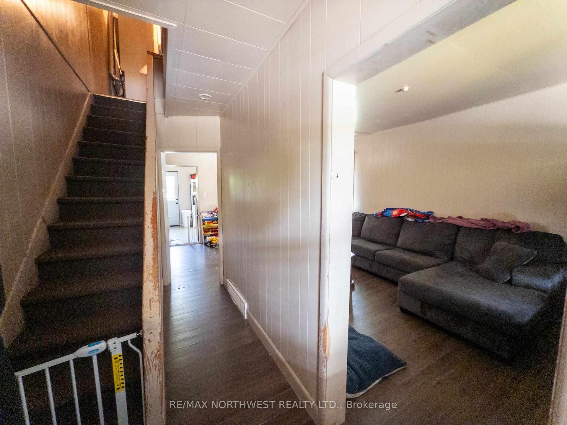 Photo 6 of 506 Superior Street, Kenora, Keewatin — HOMEH