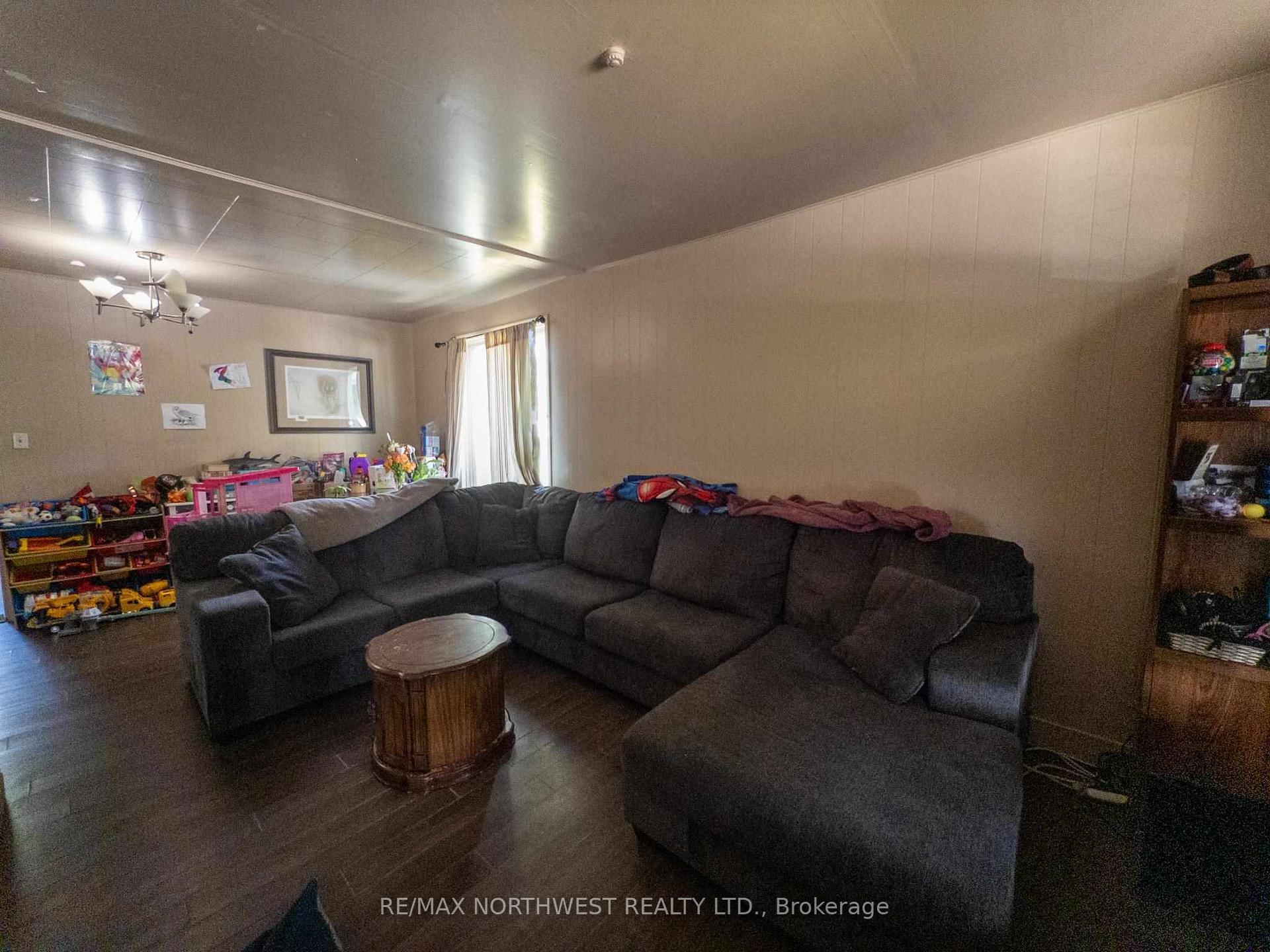 Photo 7 of 506 Superior Street, Kenora, Keewatin — HOMEH