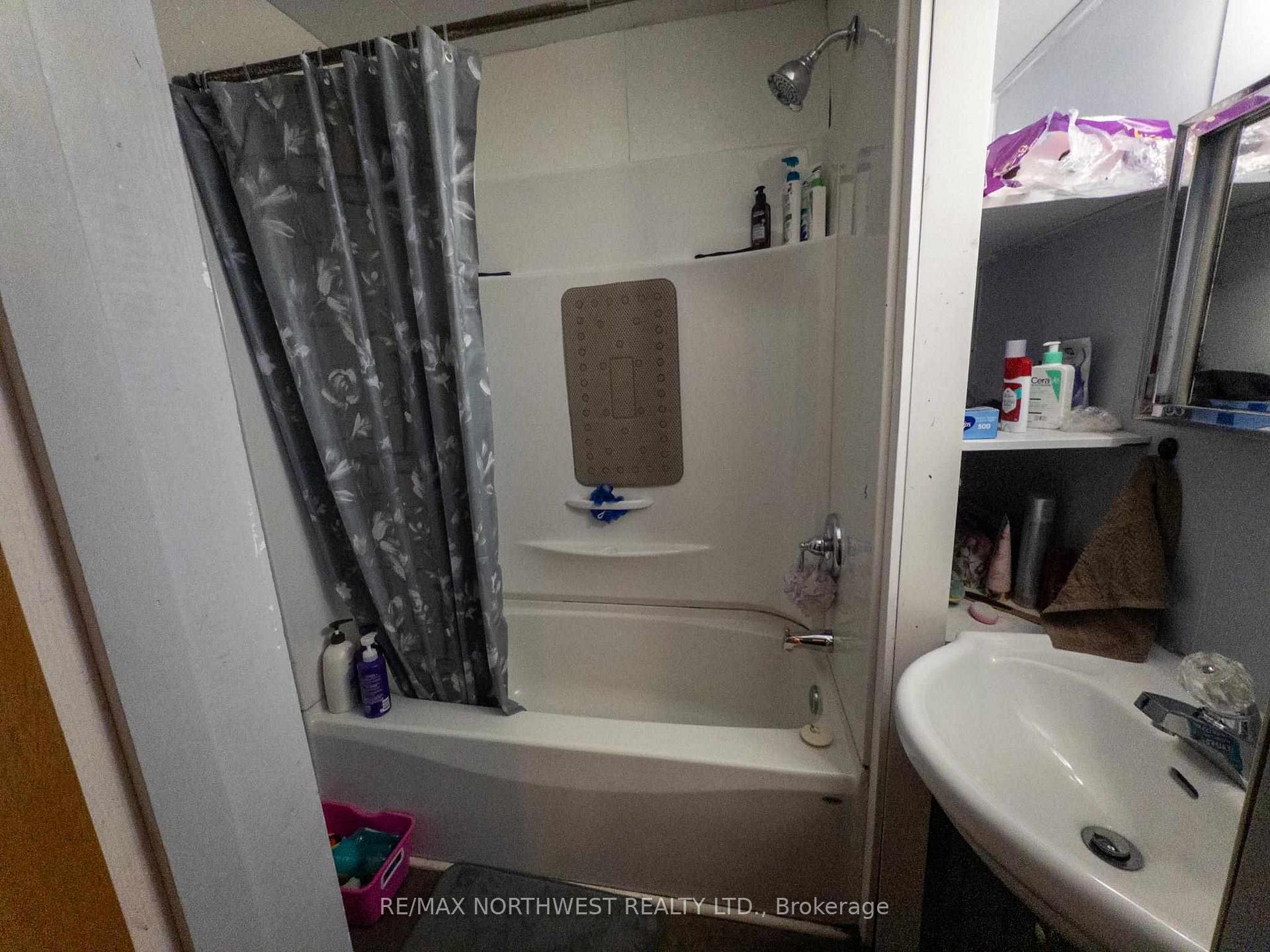 Photo 17 of 506 Superior Street, Kenora, Keewatin — HOMEH
