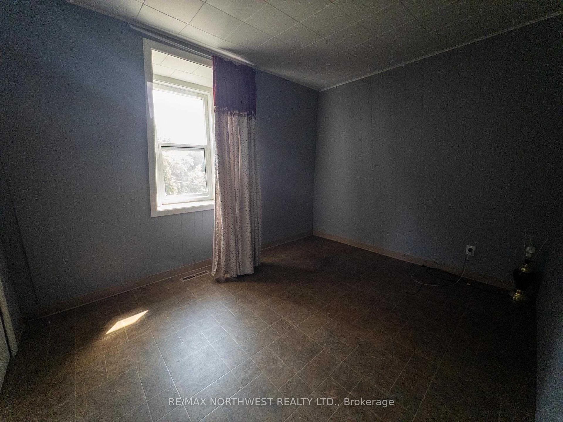 Photo 26 of 506 Superior Street, Kenora, Keewatin — HOMEH
