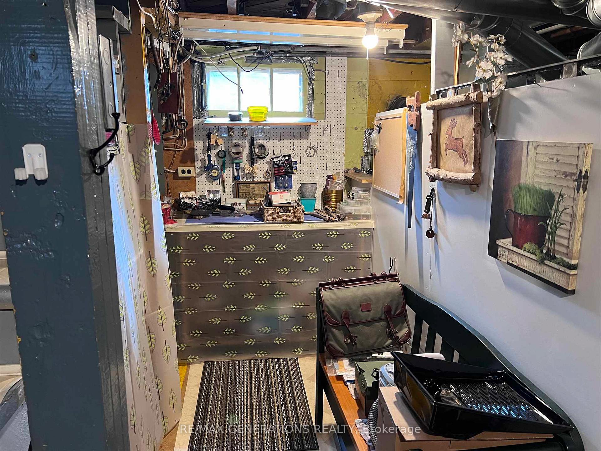 Photo 13 of 7 Howe Street, Marathon — HOMEH