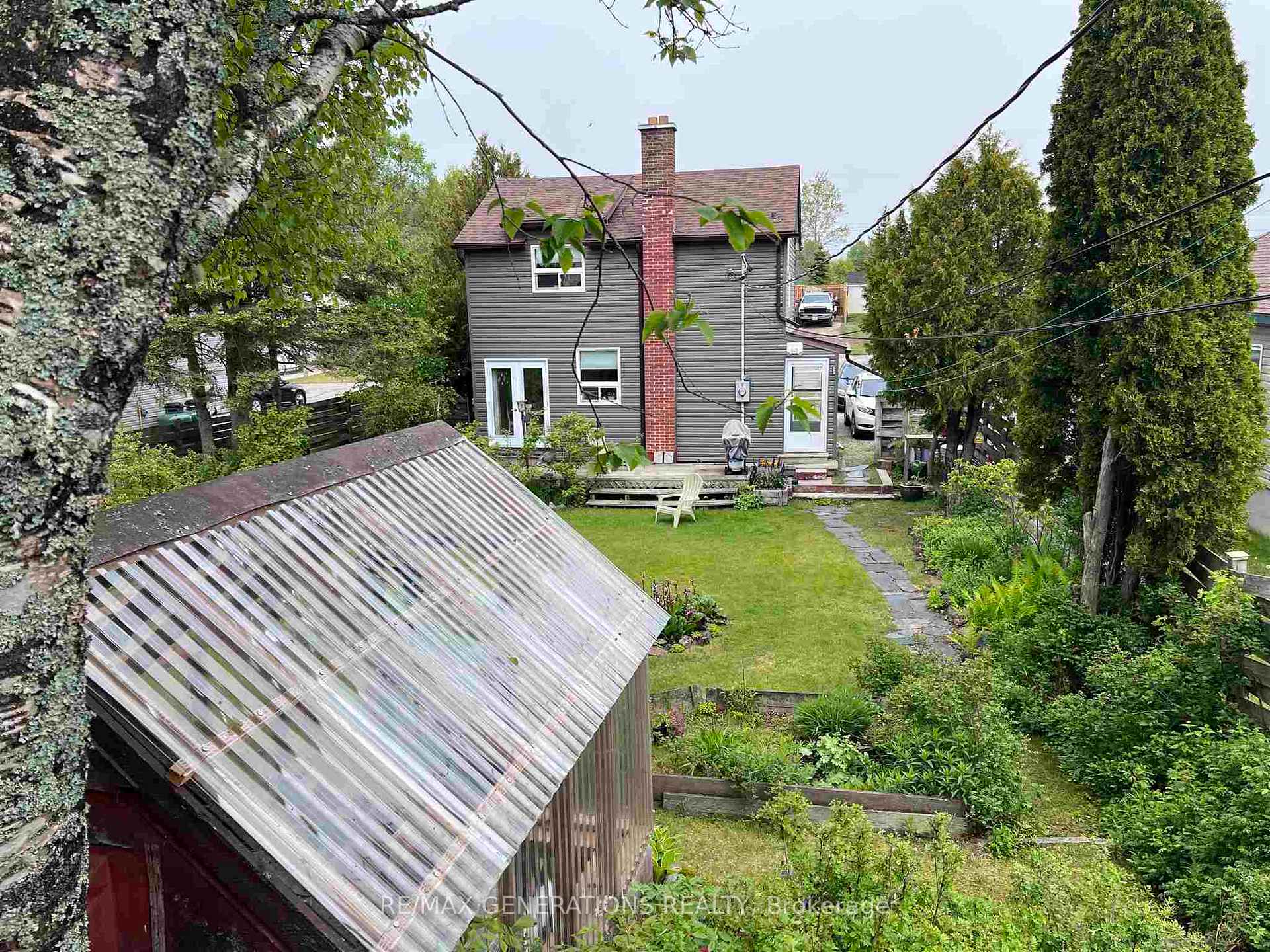 Photo 22 of 7 Howe Street, Marathon — HOMEH