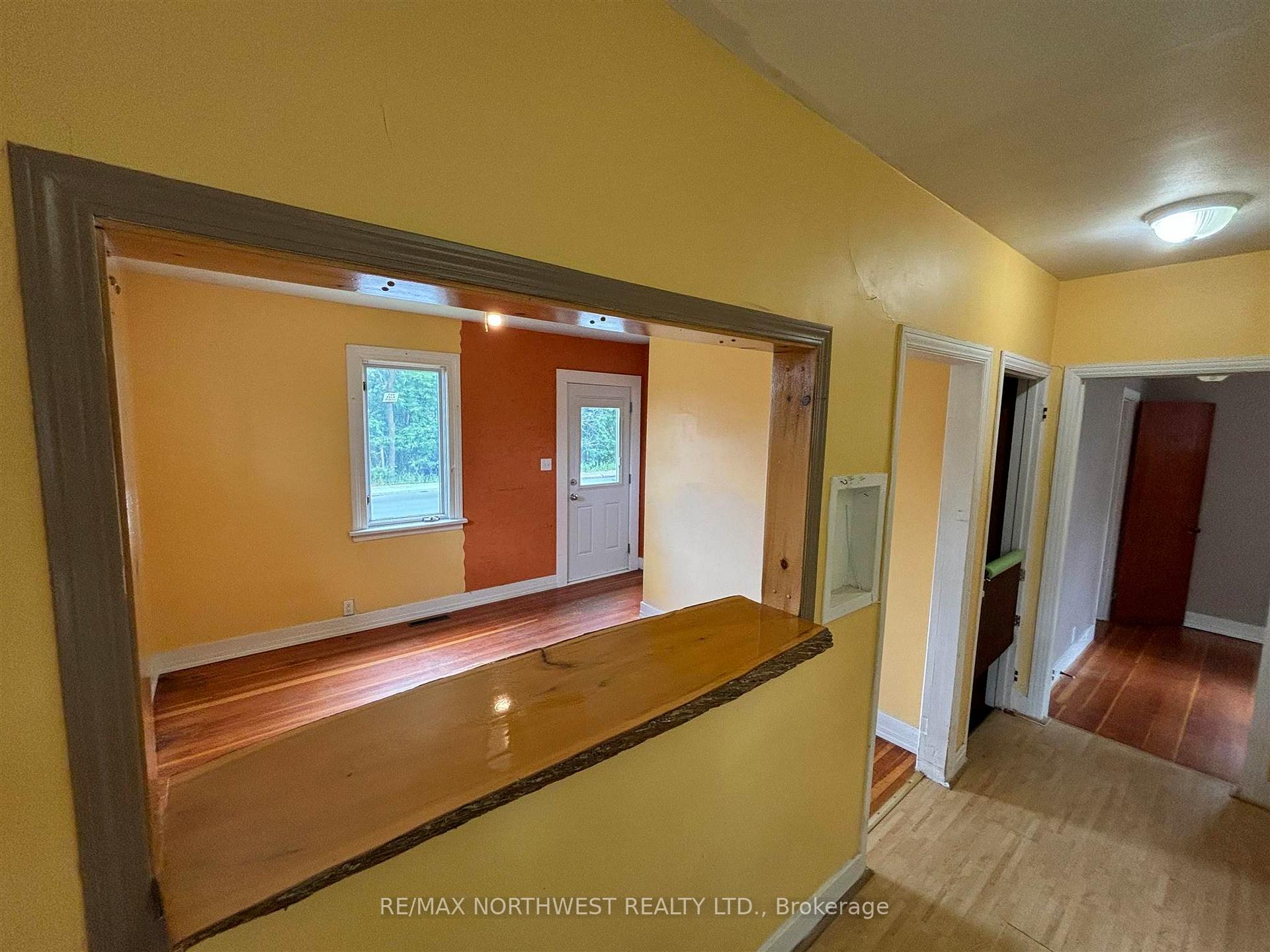 Photo 13 of 305 Fifth St S, Kenora, Lakeside — HOMEH