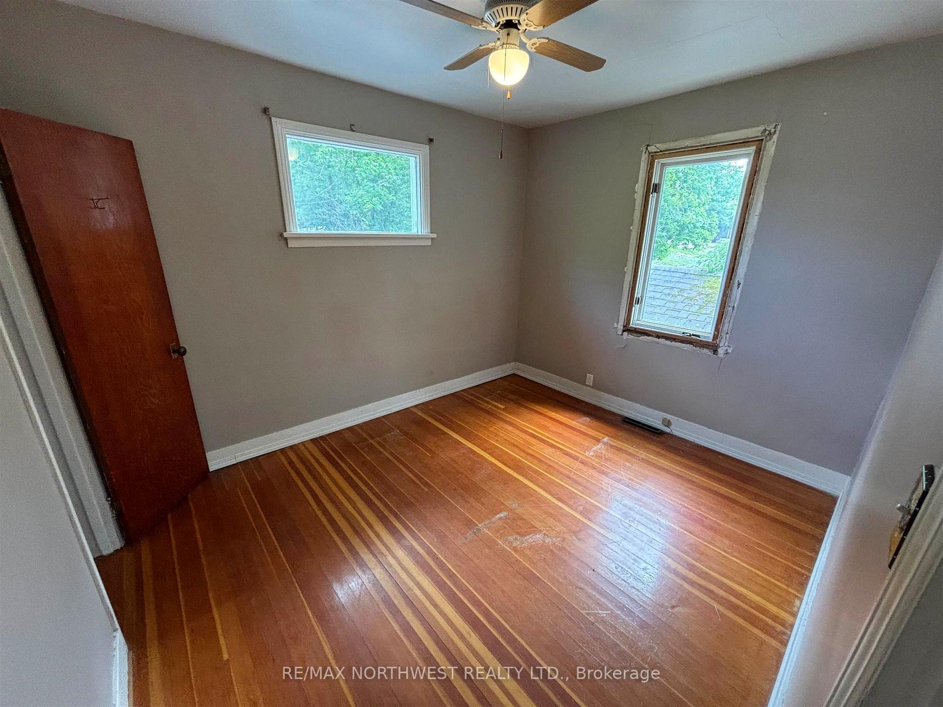 Photo 22 of 305 Fifth St S, Kenora, Lakeside — HOMEH