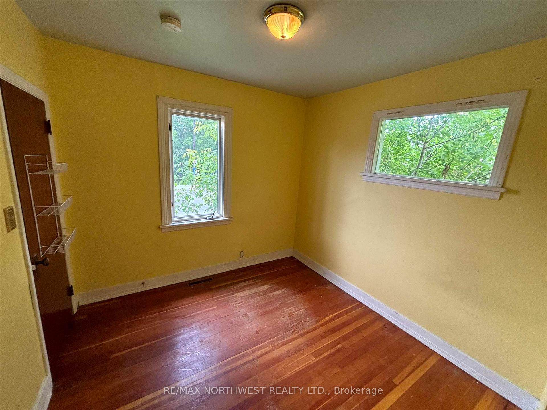 Photo 25 of 305 Fifth St S, Kenora, Lakeside — HOMEH
