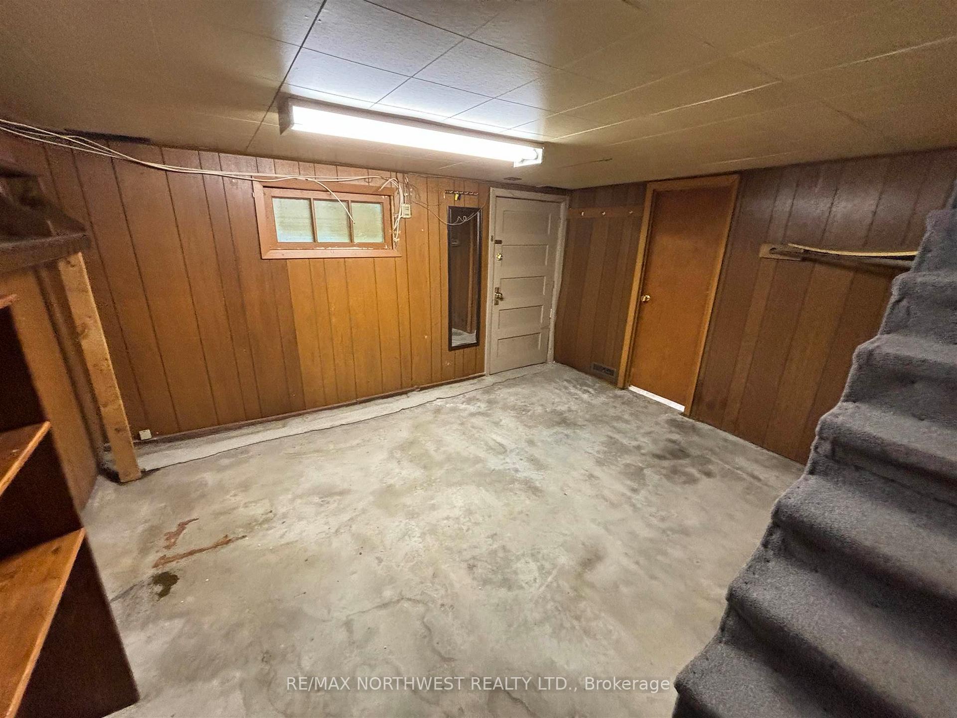 Photo 29 of 305 Fifth St S, Kenora, Lakeside — HOMEH